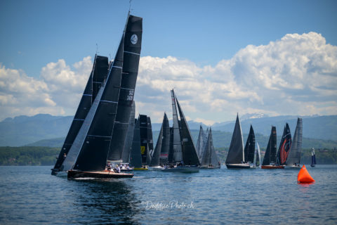Régatiers au départ du Championnat du Petit Lac à Crans-près-Céligny